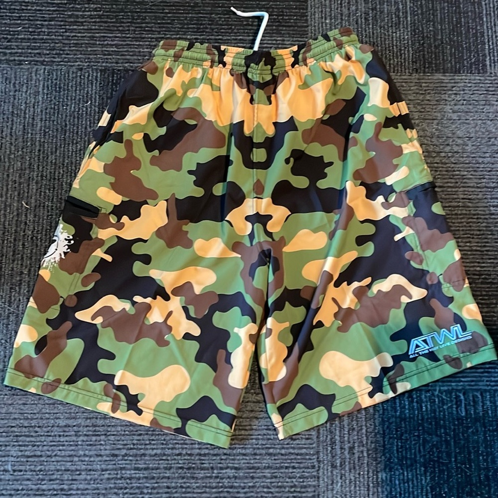 Men's camo swim shorts size large